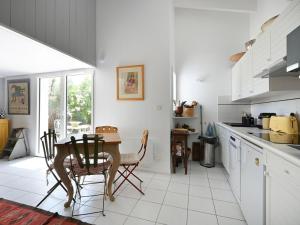 Maisons de vacances Maison Les Portes-en-Re, 3 pieces, 6 personnes - FR-1-434-105 : photos des chambres