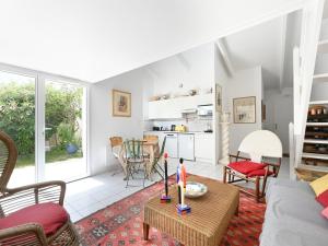 Maisons de vacances Maison Les Portes-en-Re, 3 pieces, 4 personnes - FR-1-434-105 : photos des chambres