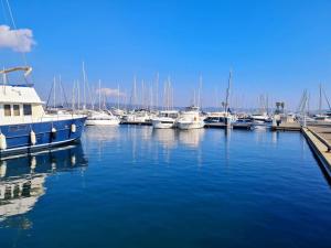 Appartement calme avec piscine et parking, proche plage, pour 4 personnes au Rayol-Canadel - FR-1-226B-141