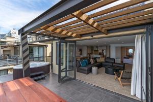 Beacon Lakeside Luxury 908 - 3 Bedroom