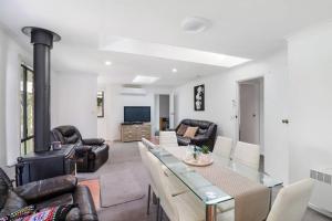 Reel Close! Walk to Everything. Sleeps 6