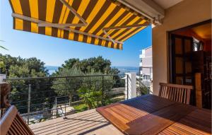 1 Bedroom Cozy Home In Marusici Omis 