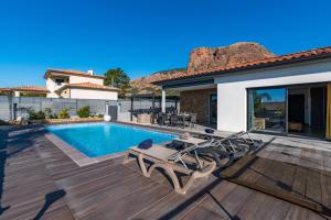 Villas Afa, proche d Ajaccio, Magnifique Villa 4 pers avec Piscine privee et vue montagne : photos des chambres