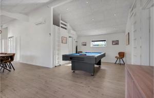 Lovely Home In Glesborg With Sauna