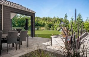 Lovely Home In Glesborg With Sauna