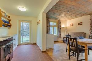 Karlamuiza Country Hotel