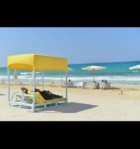 شاليه للإيجار فى قرية تاهيتى باى الساحل الشمالي - Kafret Eilet el Taflal