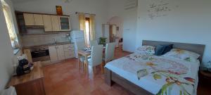 WineHouse with Seaview Gregoric