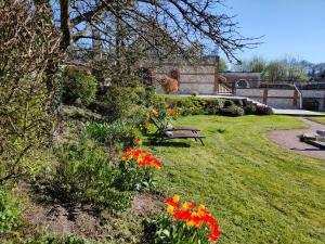 Hotels Le Clos Des Fontaines : photos des chambres