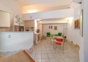 LaureLiving Holiday Home Millelire