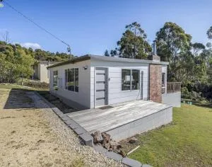 The Shack on Francis - Adventure Bay