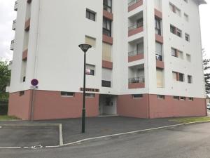Appartements Studio Calme a 5min de l'Ocean - Parking et Balcon Amenage - FR-1-4-521 : photos des chambres
