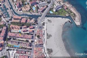 Apartamento con Playa del Arenal a los pies