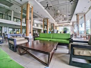 Modern Condo Apt in Flair Tower South, Mandaluyong