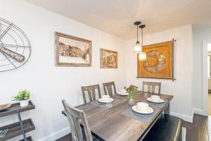 Mountain View Dream on River Trail - Hot Tub, Garage, Lift 7 Ski In Out condo