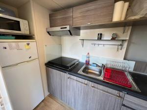 Campings Bungalow luxe 3 chambres surplombant le Golf de St Tropez : photos des chambres