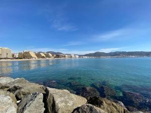 APARTAMENTOS AQUARIUM (2B). MUY CERCA DE LA PLAYA.