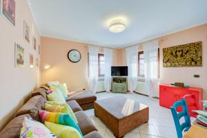 Casa Angiolina Lake And Mountain View - Happy Rentals