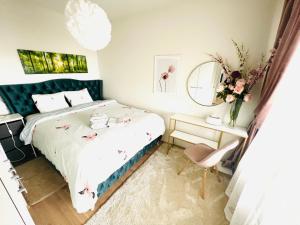 Luxury of aristocrats near airport and jumbo