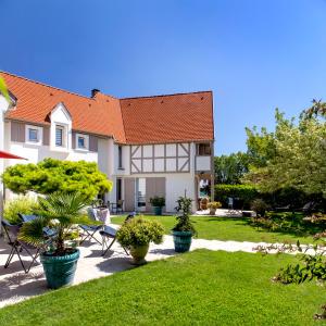 Maisons d'hotes Villa Cosy et Spa - Strasbourg : Suite Deluxe avec Baignoire Spa