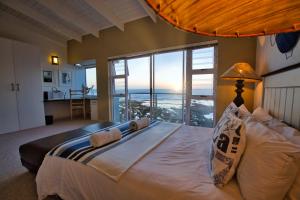 Atlantic Waterfront Cottage D3, 4 bedroom, Sea view