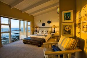 Atlantic Waterfront Cottage D3, 4 bedroom, Sea view