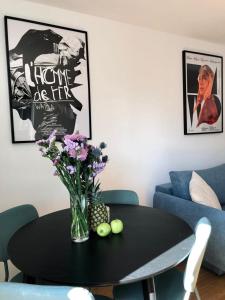 oompH Warsaw Downtown Apartments