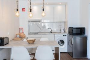 Old Town Apartment 5min to the beach