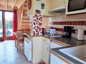 Charmante Maison avec Piscine, Tennis, Proche Mer - Idéal Famille - FR-1-392-140