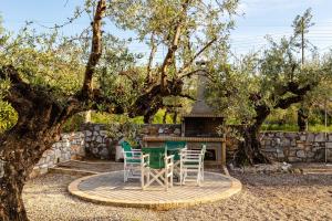 Stoupa Serene Nests - Spitiko Getaway