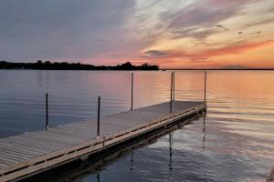Prince Edward County-Enjoy Picton WIne Country