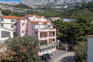 Apartments Luka Toni