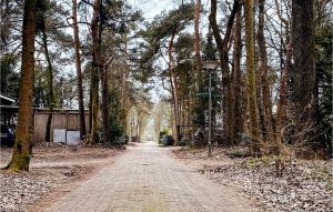 2 Bedroom Gorgeous Home In Rheezerveen