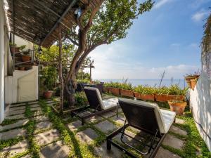 Scorcio d' Oltremare - Sea view apt in Positano