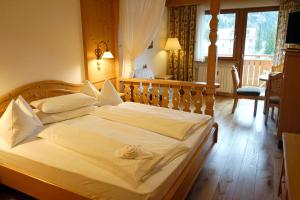Comfort Double Room room in Hotel Cesa Tyrol