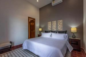 2CM-J1 APARTAMENTO DE 2 ALCOBAS CON VISTA Y PISCINA EN GETSEMANI