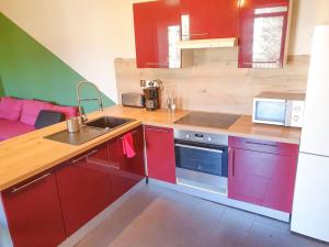 Spacieux Appartement au Calme 15min sud de Lyon proche Métro et Gare Confluence Aquarium Gerland