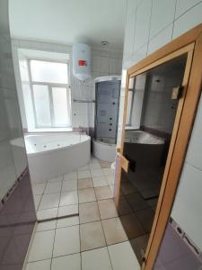 Хостел на Льва Толстого