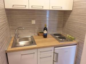 Apartments and rooms with parking space Baska Voda, Makarska - 20005