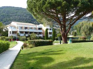 Appartements Appartement Le Lavandou, 2 pieces, 4 personnes - FR-1-308-114 : Appartement (4 Adultes)