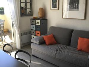 Studio climatisé avec terrasse et parking à Cavalaire-sur-Mer - FR-1-100-223