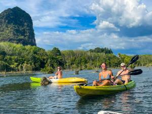 Nomads Ao Nang Party Hostel 18-35 Years Old Only