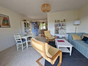 Maisons de vacances Maison Cavalaire-sur-Mer, 3 pieces, 4 personnes - FR-1-100-264 : photos des chambres