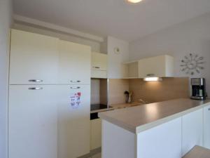 Appartements Residence du Chateau de Jouarres, Azille - Apartment 6 pers with balcony : photos des chambres