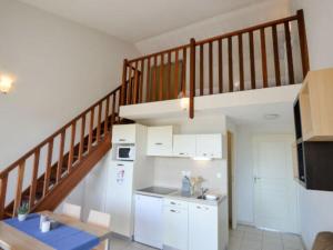 Appartements Residence du Chateau de Jouarres, Azille - Apartment 4 pers with balcony : photos des chambres