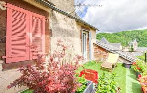 Maisons de vacances Stunning Home In Saint Laurent Dolt With Indoor Swimming Pool, Wifi And 2 Bedrooms : photos des chambres