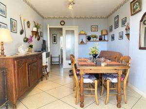 Appartement en Rez-de-Jardin, Pieds dans lEau, Terrasse, Parking, 4 Couchages - Le Lavandou - FR-1-251-454