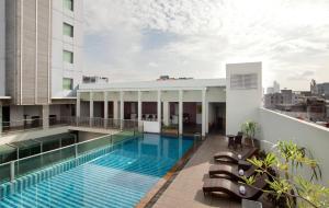 Sparks Life Jakarta, ARTOTEL Curated