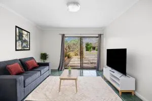 Swainson on Margaret - Seacliff