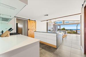 Lake View Luxury Wallaga Lake - 21 Lakeview Drive